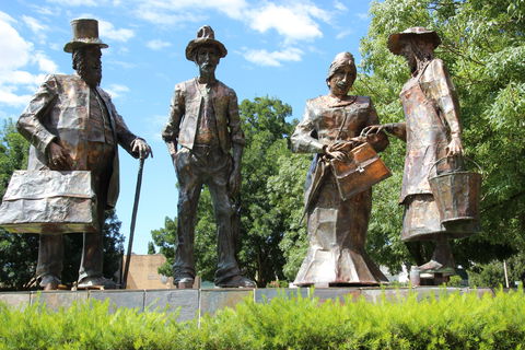 Dad, Dave, Mum And Mabel - Kalgoorlie Accommodation 1