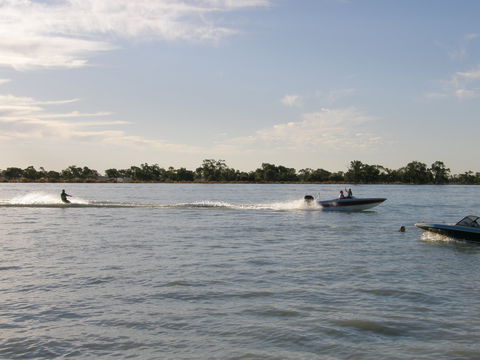 Moulamein Lake - Kalgoorlie Accommodation 0