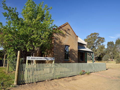 River Captains Cottage - Kalgoorlie Accommodation 0