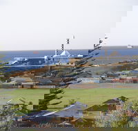 Bunbury Lighthouse - Kalgoorlie Accommodation