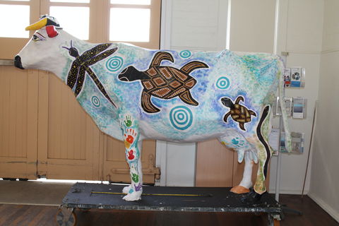 Daisy The Decorated Dairy Cow - Kalgoorlie Accommodation 1