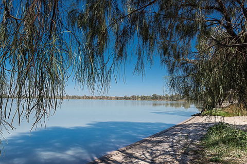 Lake Benanee - Kalgoorlie Accommodation 1