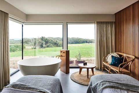 Lon Spa - Kalgoorlie Accommodation 0
