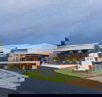 Varias Restaurant and Function Centre at the Queensland College of Wine Tourism - Kalgoorlie Accommodation