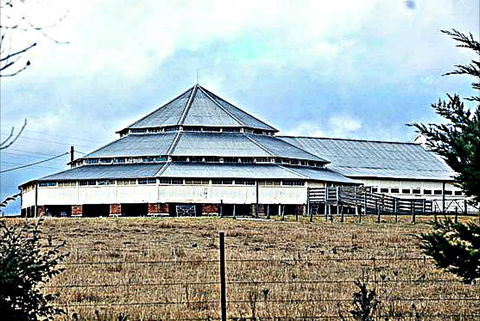 Deeargee Woolshed - Kalgoorlie Accommodation 0