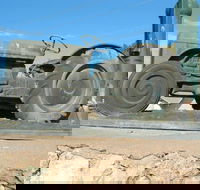 Ferguson Tractor Monument - Kalgoorlie Accommodation
