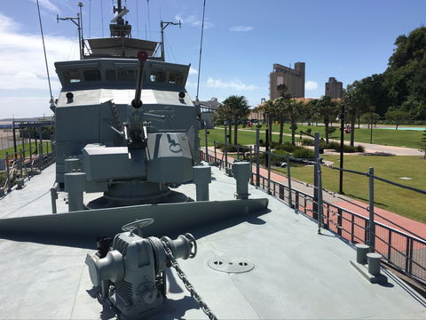 HMAS Gladstone - Kalgoorlie Accommodation 1