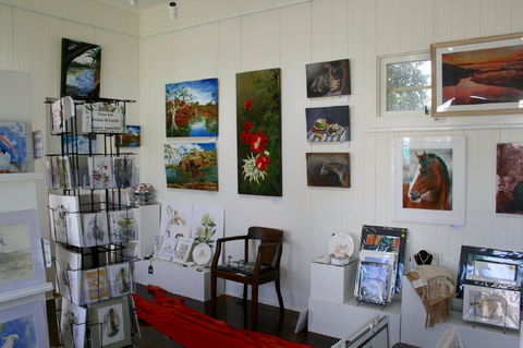 Old SchoolHouse Gallery - Kalgoorlie Accommodation 2