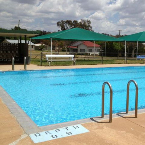 Cudal Swimming Pool - Kalgoorlie Accommodation 0