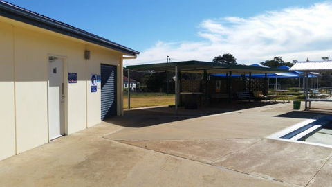 Cudal Swimming Pool - Kalgoorlie Accommodation 2