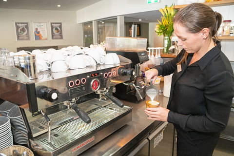 Seagulls Club - Kalgoorlie Accommodation 2