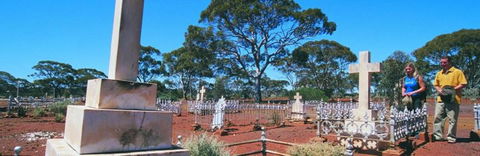 Old Pioneer Cemetery Coolgardie - Kalgoorlie Accommodation 0