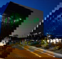 Tree of Knowledge Memorial - Kalgoorlie Accommodation