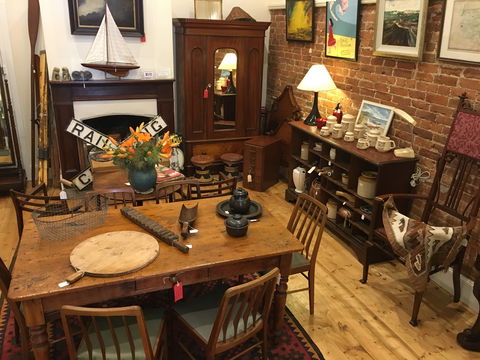 Braidwood Antiques - Kalgoorlie Accommodation 1