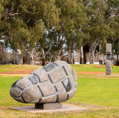 Griffith Centenary Sculptures - Kalgoorlie Accommodation 2