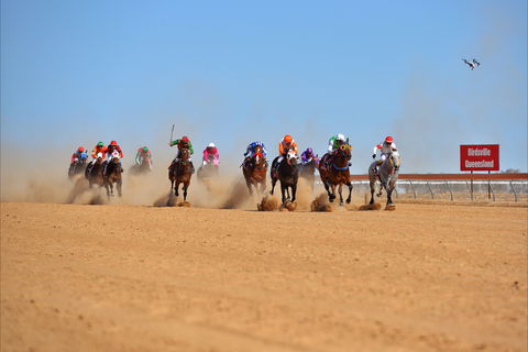 Simpson Desert Racing Carnival Trail - Kalgoorlie Accommodation 1