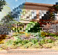 Two-Foot Heritage Walk - Kalgoorlie Accommodation