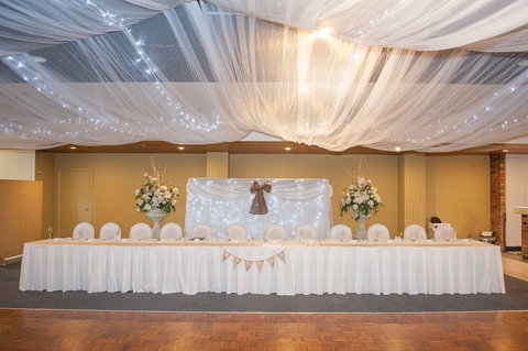 Young Golf Club - Kalgoorlie Accommodation 0