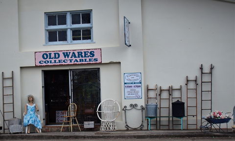 Contrary's On Clarence - Kalgoorlie Accommodation 0