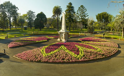 Queens Park, Toowoomba - Kalgoorlie Accommodation 0