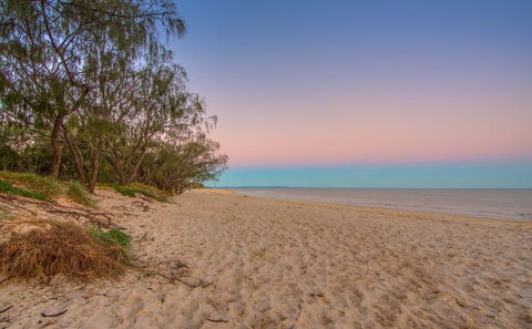 Red Beach - Kalgoorlie Accommodation 2