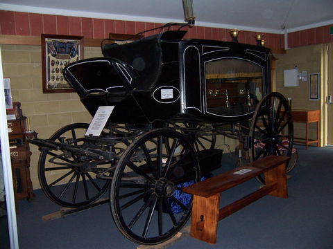 St Helens History Room - Kalgoorlie Accommodation 2