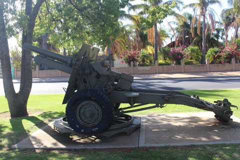 War Gun Trophy - Kalgoorlie Accommodation 1