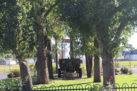 War Gun Trophy - Kalgoorlie Accommodation 2