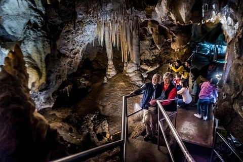 Jenolan Caves: Imperial Cave Tour - Kalgoorlie Accommodation 3