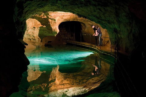 Jenolan Caves: Extended Temple Of Baal Cave Tour - Kalgoorlie Accommodation 1