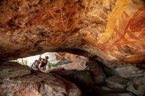 Arnhem Land Injalak Hill Full-Day Tour From Jabiru - Kalgoorlie Accommodation 1