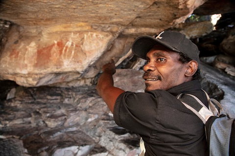 Arnhem Land Injalak Hill Full-Day Tour From Darwin - Kalgoorlie Accommodation 2