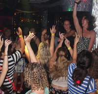 Cairns Pub  Club Tour - Kalgoorlie Accommodation