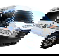Premium Van Private Transfer Cairns Airport - Cairns City. - Kalgoorlie Accommodation