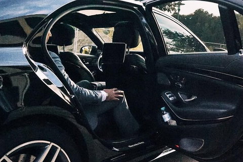 Departure Private Transfers: Adelaide To Adelaide Airport ADL In Business Car - Kalgoorlie Accommodation 4