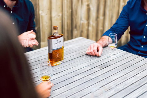 Tasmanian Whisky Distillery Tour - Kalgoorlie Accommodation 6