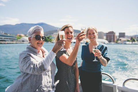 Deep-to-Dish: Tasmanian Seafood Experience - Morning Tour - Kalgoorlie Accommodation 3