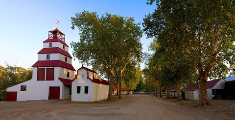 Tahbilk Winery And Wetlands Tour With Local Wine Ambassador Including Lunch, Wine Tasting And A Wine Making Class - Kalgoorlie Accommodation 0