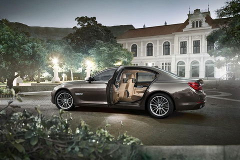 BMW Car Melbourne Airport To CBD - Kalgoorlie Accommodation 3