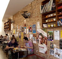 Las Chicas - Kalgoorlie Accommodation