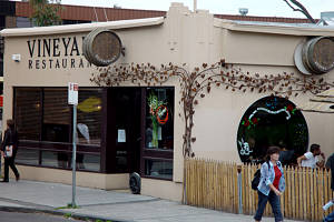 Vineyard Restaurant - Kalgoorlie Accommodation 0