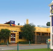 Castello's at Pakenham - Kalgoorlie Accommodation