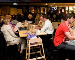Brackenridge Tavern - Kalgoorlie Accommodation 2