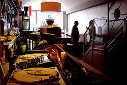 Aura The Lounge - Kalgoorlie Accommodation 3