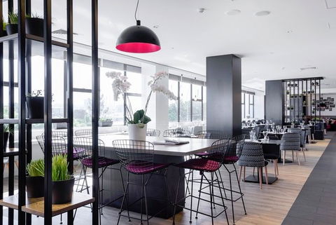 MRepublic Restaurant, Bar And Lounge - Kalgoorlie Accommodation 1