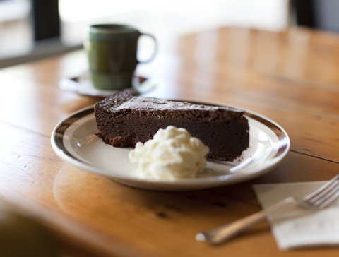 A Bite To Eat, A Drink As Well - Kalgoorlie Accommodation 1