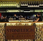Stoneleigh Lounge - Kalgoorlie Accommodation