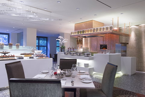 Feast - A World Of Flavours - Kalgoorlie Accommodation 1