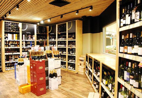 Vintage Cellars - Kalgoorlie Accommodation 4