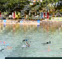 Aqua fitness in the Wave Lagoon - Kalgoorlie Accommodation